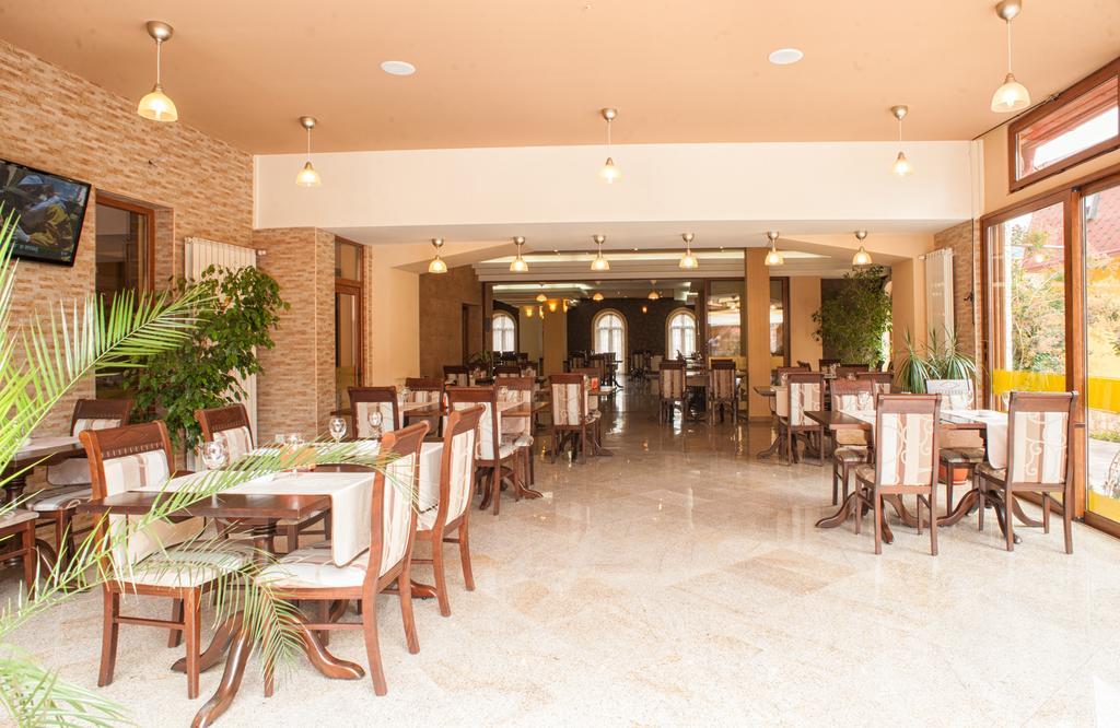 Pension La Fontana Baia Mare Exterior foto